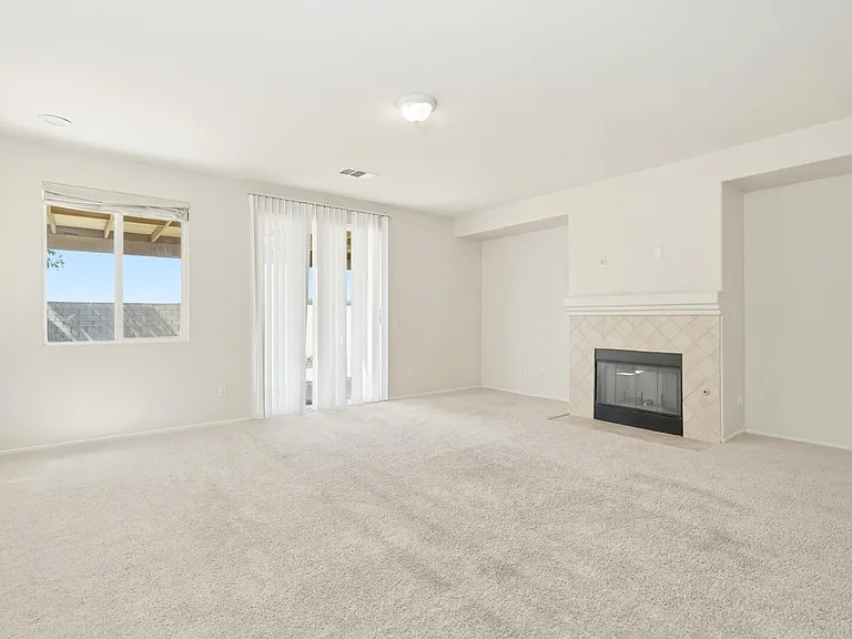 2639 Belvedere Ln — Photo 5