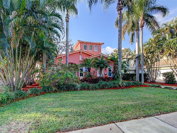 3rd image of 325 Belleview Blvd