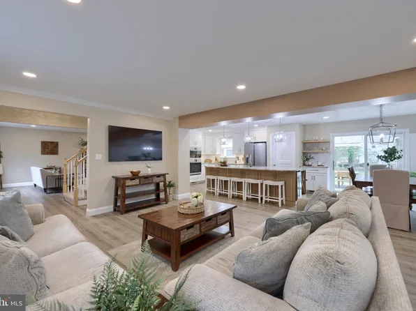 436 Wetherburn Dr, Lancaster, PA 17601