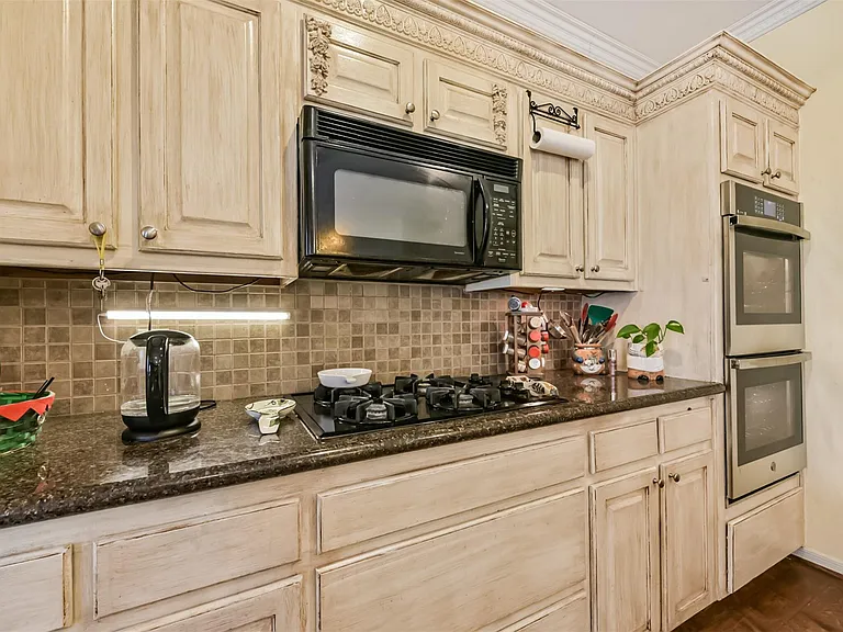 1306 N Gabriel River Cir — Photo 23