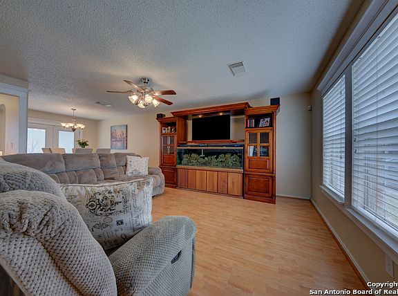 3rd image of 7910 Winterstone Dr