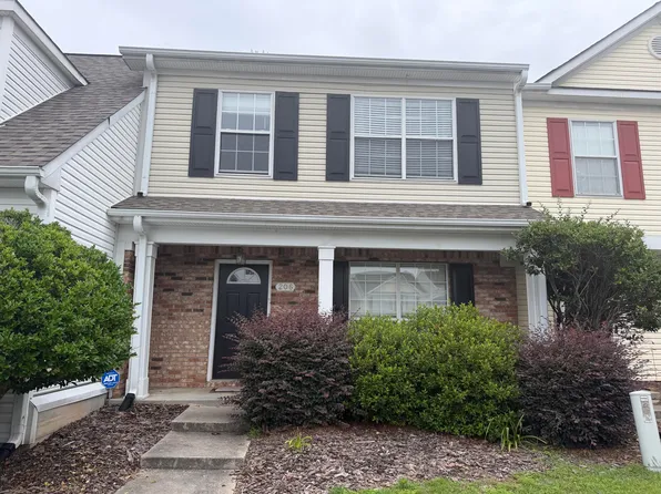 206 Jefferson Pl, Hattiesburg, MS 39402
