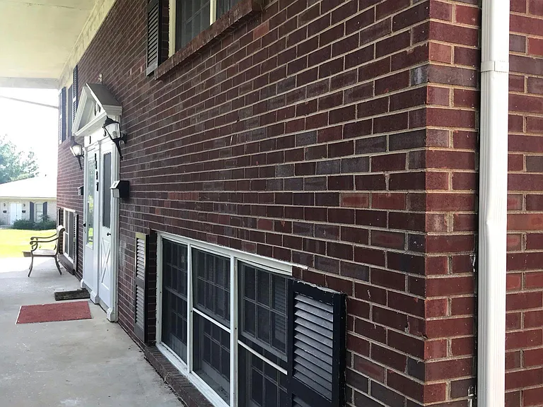3437 Malabu Cir #B — Photo 2