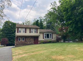 18 Thomastown Rd, Mine Hill, NJ 07803