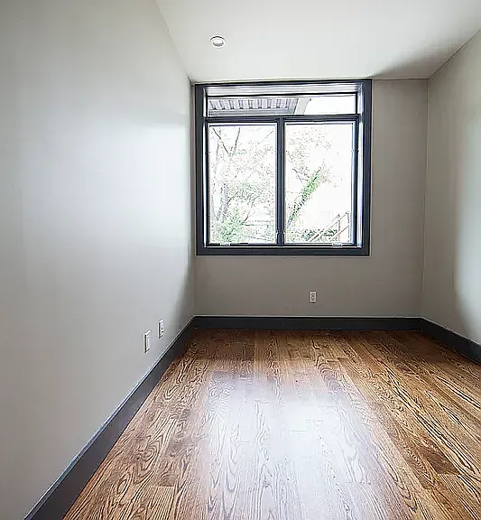 81 Stanhope St #3B — Photo 3
