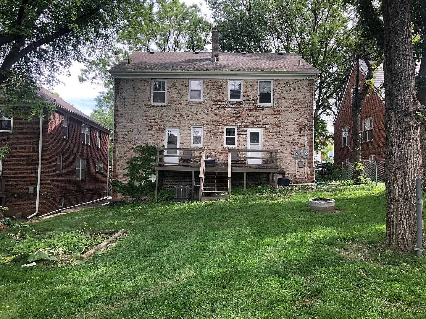 3BR Duplex Midtown Available June — Photo 3