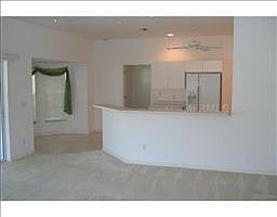 4th image of 1511 Red Oak Ln