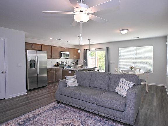 4th image of 552 Kingfisher Ct