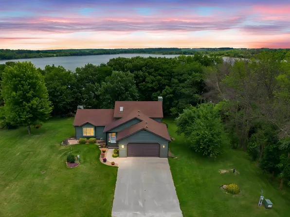 13611 Fox Lake Trl, Faribault, MN 55021