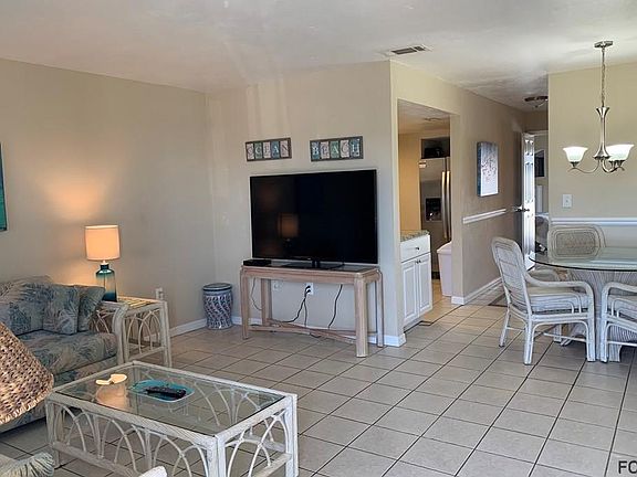 3rd image of 112 7th St S #12