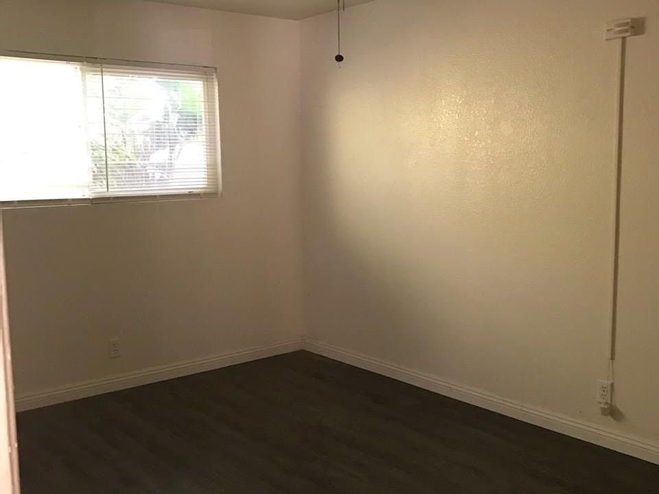 2nd image of 13917 Los Angeles St #B