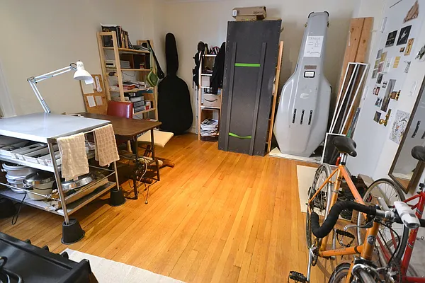 Rented by Bold New York | media 25