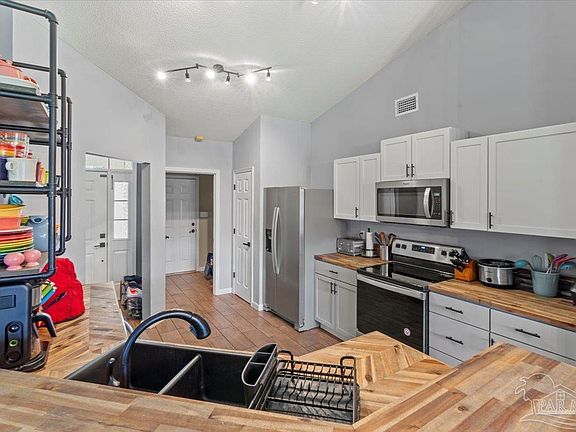 4th image of 5024 Cassia Dr