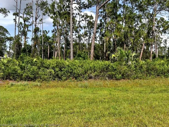 N Chamberlain Blvd, North Port, FL 34286