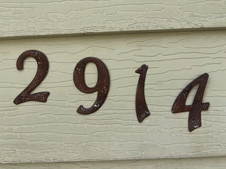 2914 Woodland Ln — Photo 3
