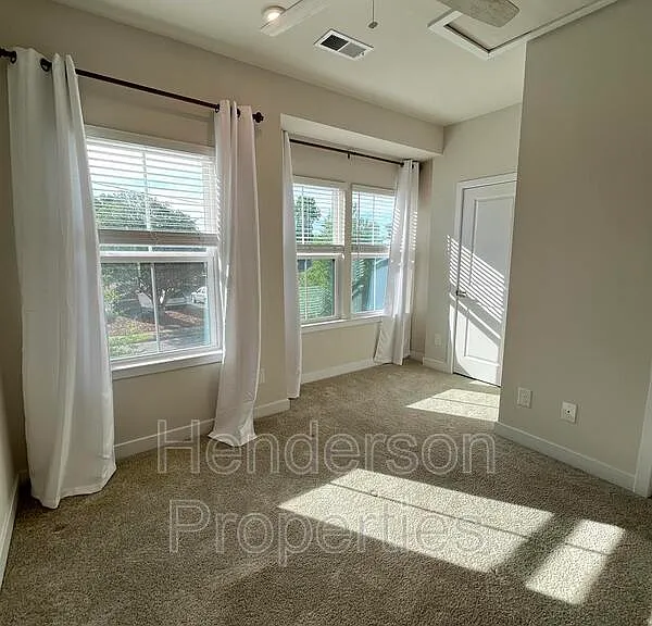 4750 Chastain Ave — Photo 13