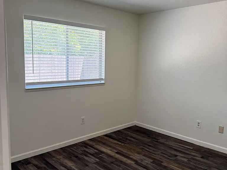 1813 Quail Meadows Cir — Photo 10