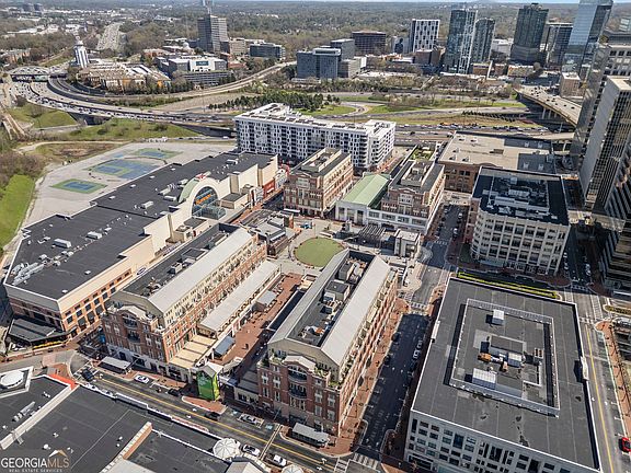 2nd image of 390 17th St NW Unit 5009