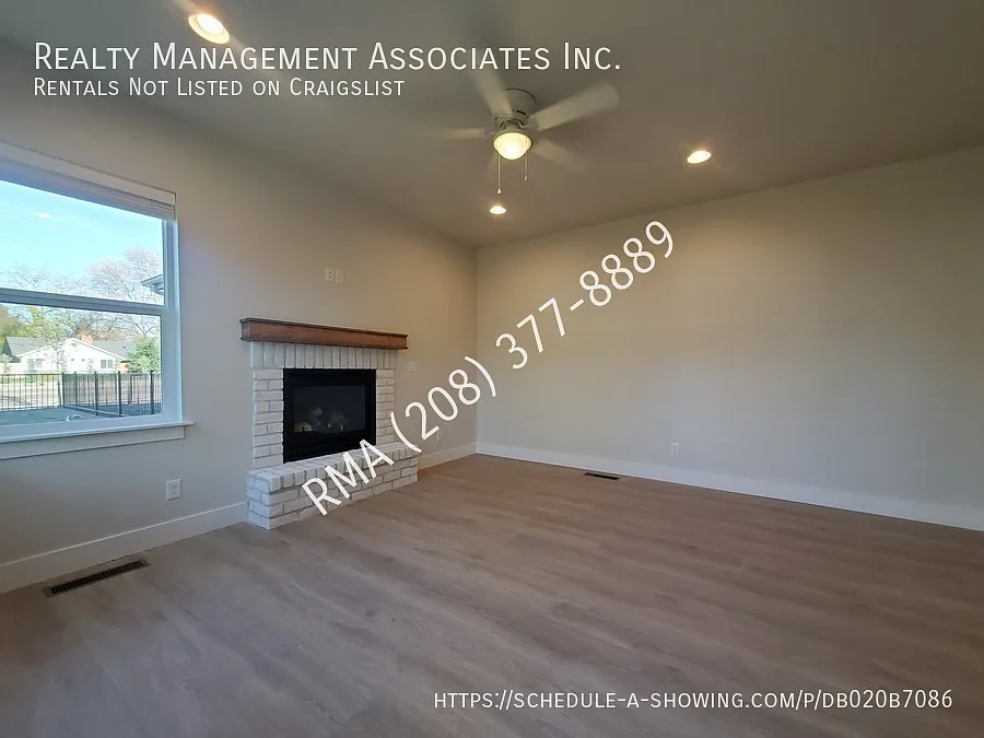 3 Bedroom 2 Bathroom Units in South West Boise — Photo 2