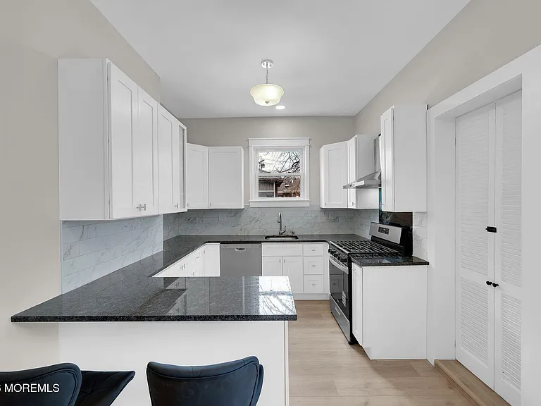 37 Beacon Blvd — Photo 6