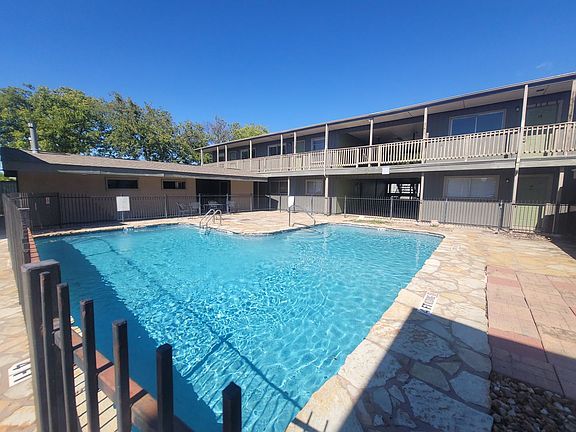 2nd image of 516 Gentleman Rd #19