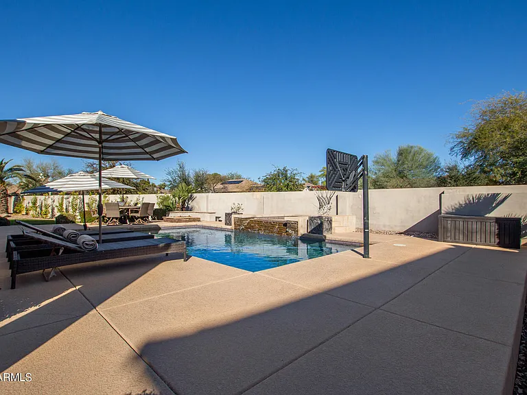 885 W Palo Brea Dr — Photo 52