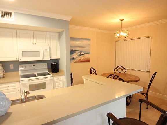 5th image of 242 Village Blvd APT 2112
