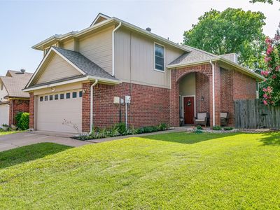 952 Sylvan Creek Dr, Lewisville, TX, 75067