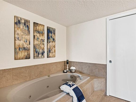 4th image of 3031 S Atlantic Ave APT 203