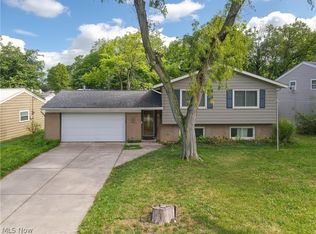364 Wallace Dr, Berea, OH 44017