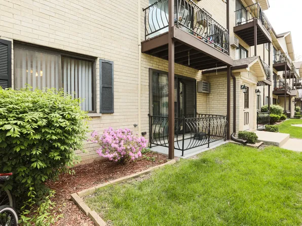 7218 W Wrightwood Ave APT 107, Elmwood Park, IL 60707