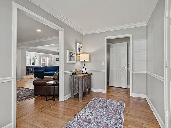 3rd image of 703 Sugar Mill Rd