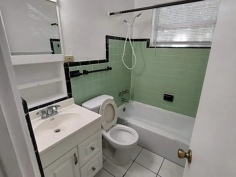 312 Olive St — Photo 10