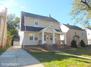 1072 Roanoke Rd, Cleveland Heights, OH 44121