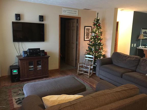 5th image of 33562 Sassafras Ln