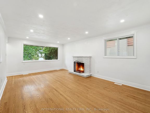 5th image of 1213 Erindale Dr