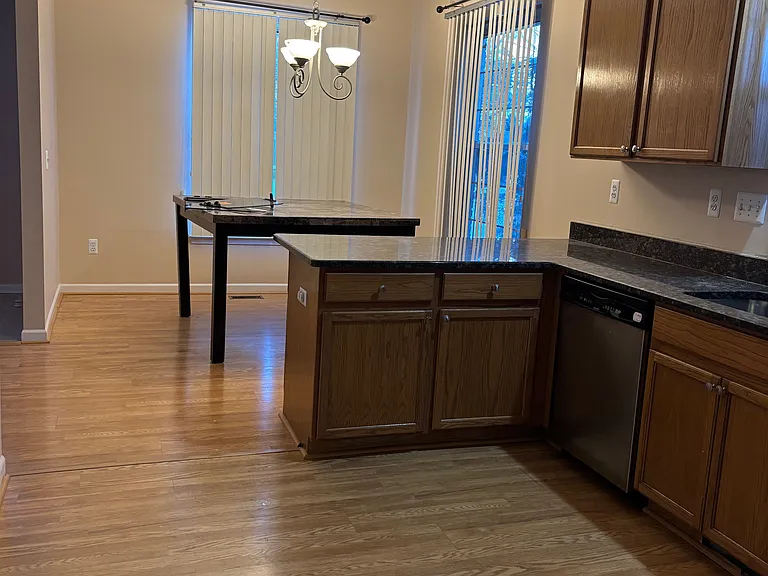 41170 Maplewood Dr — Photo 6