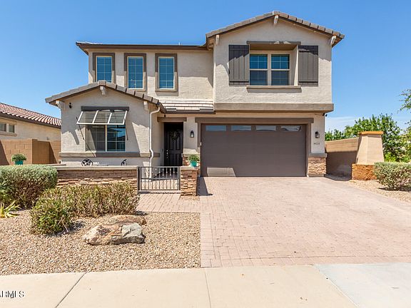 3rd image of 44124 W PALO ALISO Way