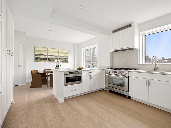 5th image of 165 E 66th St APT 19A