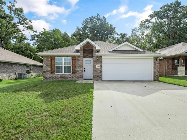 1605 S K Pl, Rogers, AR 72756
