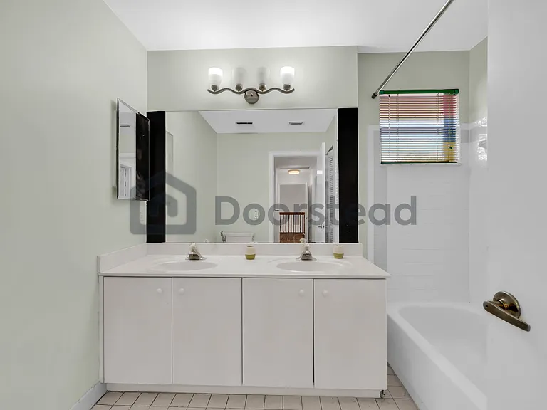 1120 NW 179th Ave — Photo 37