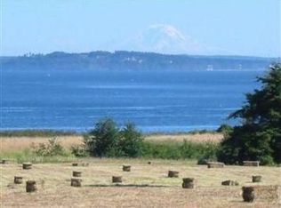 91 Baldwin Rd, Port Ludlow, WA 98358