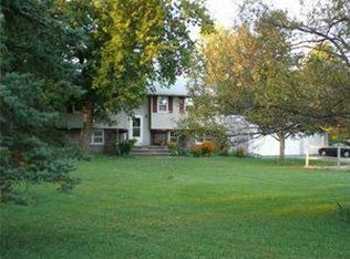 8645 Akron Rd, Lockport, NY 14094