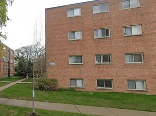 2245 W Farwell Ave APT 3B, Chicago, IL 60645