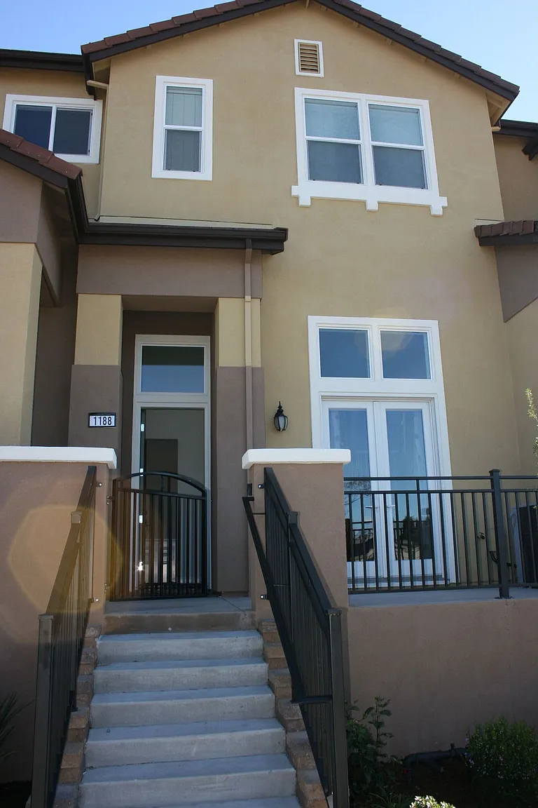 1188 Morse Ave photo 1