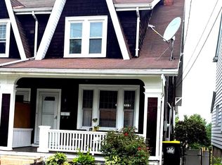 1814 3rd Ave, Pottsville, PA 17901