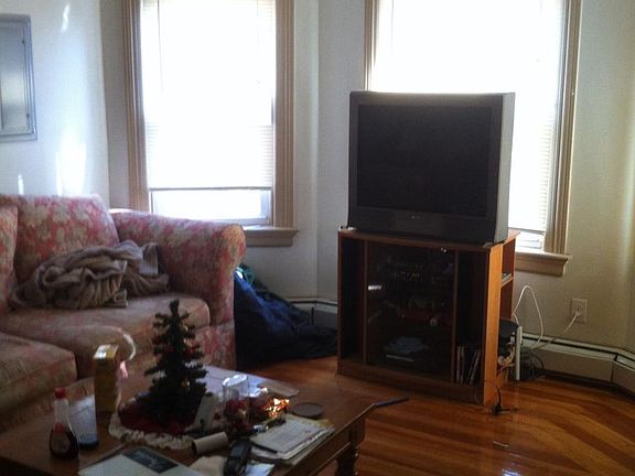 5th image of 45 Carolina Ave