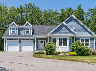 126 Ridgewood Dr, Falmouth, ME 04105