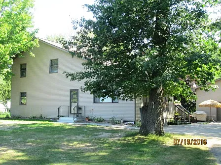 1930 E Newberg Rd photo 1