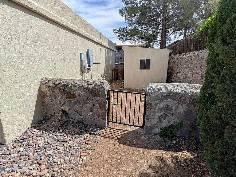 fenced side yard